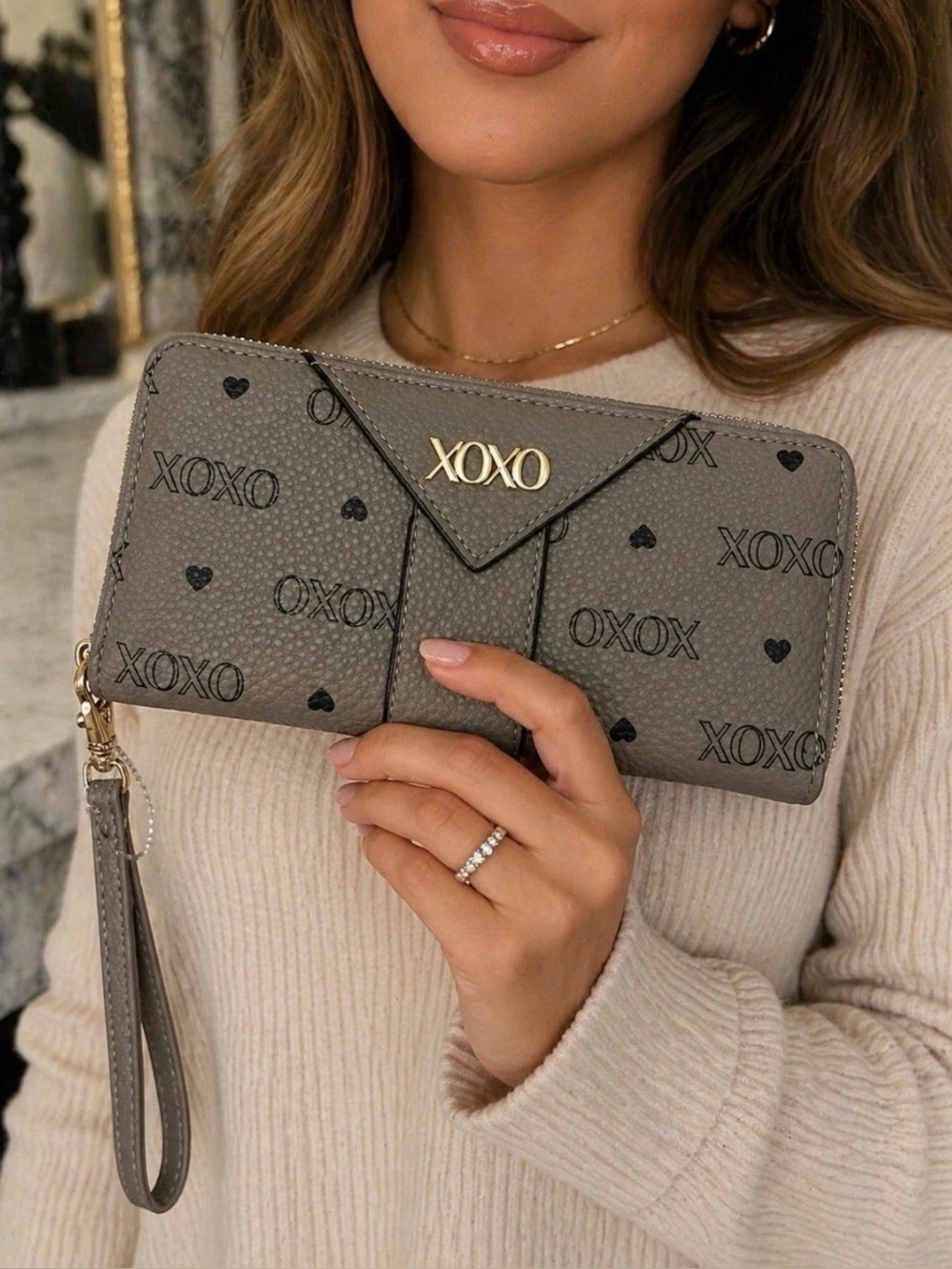 XOXO Grey Monogram Wristlet Wallet Zip Around NWOT - Picture 5 of 5